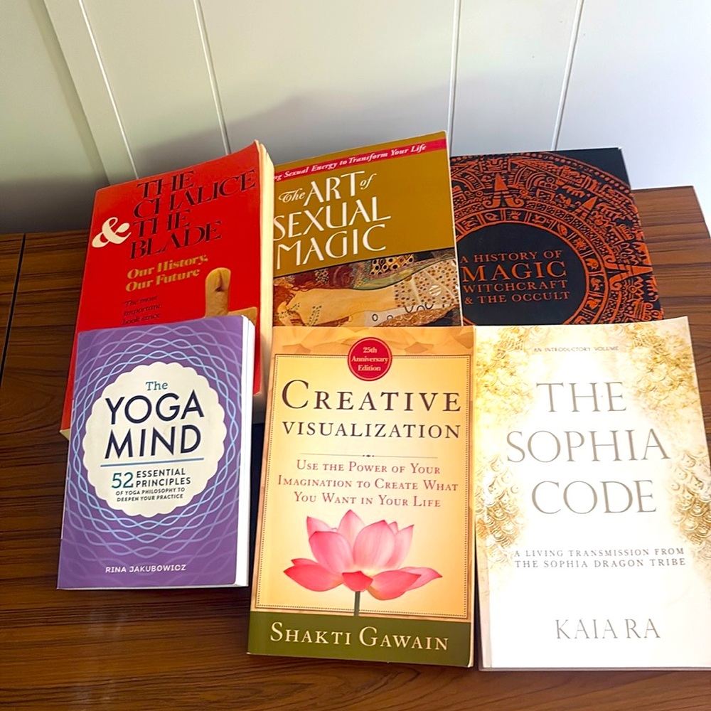 Ultimate non-secular book bundle